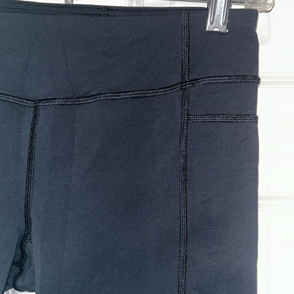 Lululemon size 6 workout pants - Picture 4 of 7